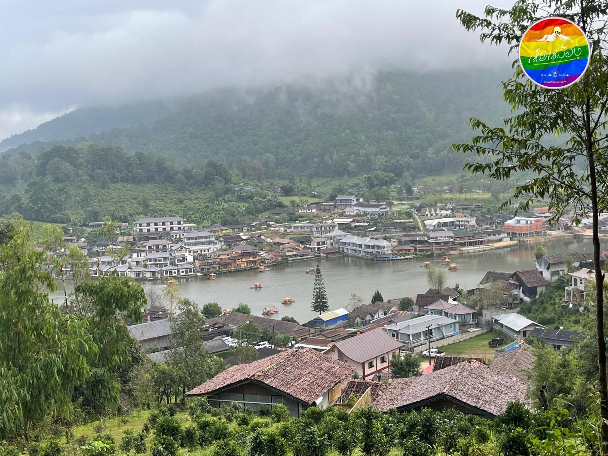 Hedreung Banrakthai Homestay And Camping Ban Rak Thai Exterior photo